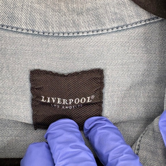 Liverpool Denim Jacket Bluestone Light Wash Button Front Women Long Sleeve Large - Picture 6 of 16